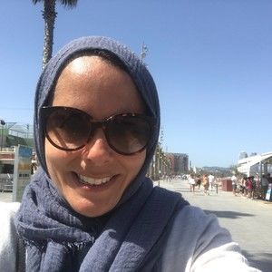 Meet your Posher, Manal